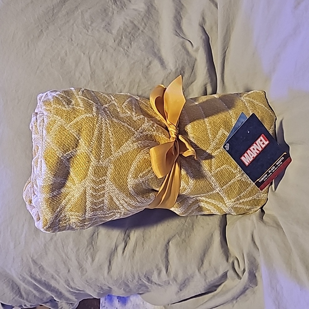 Nwt Disney Marvel Throw Blanket